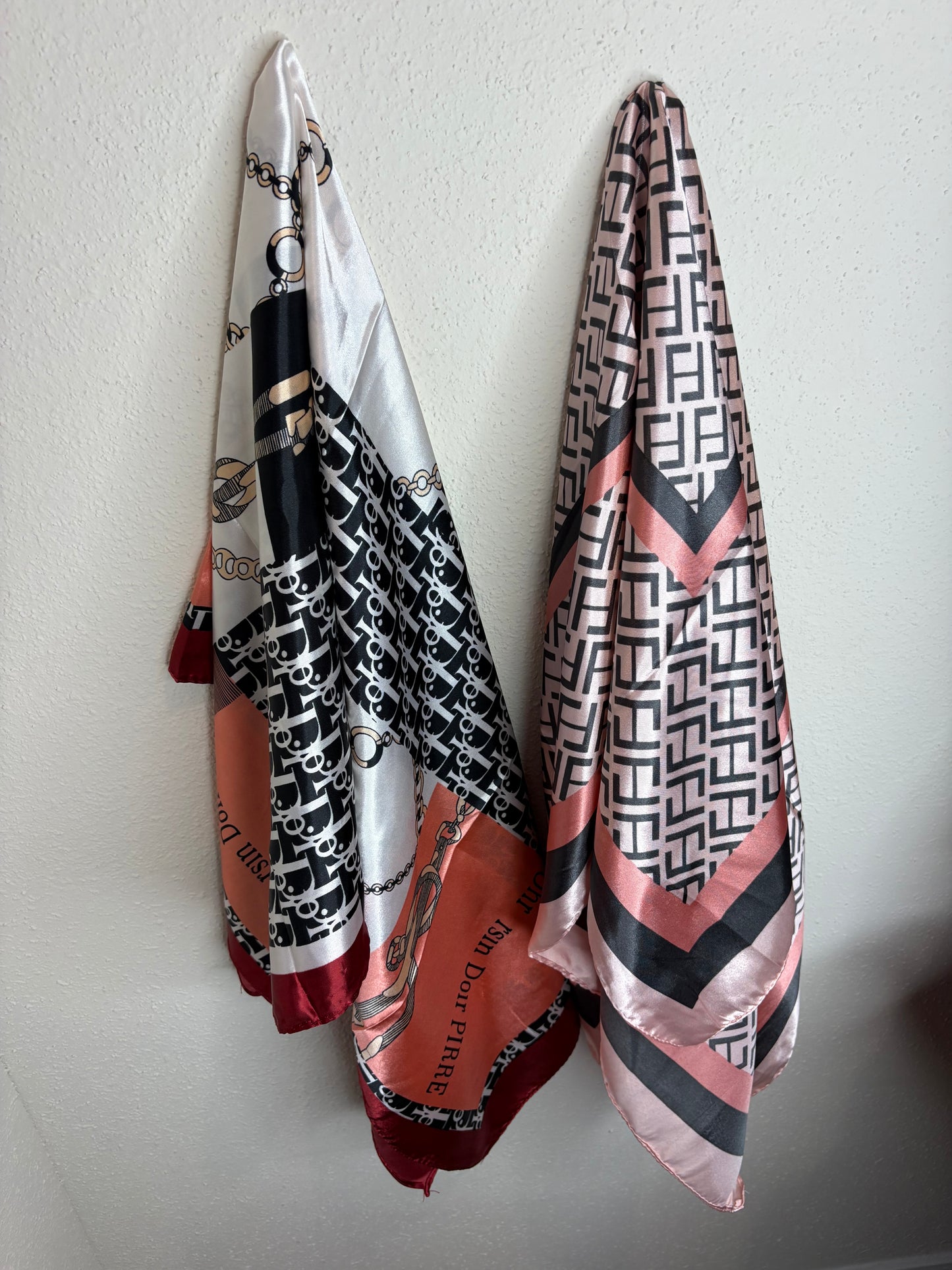 Silky headscarf’s