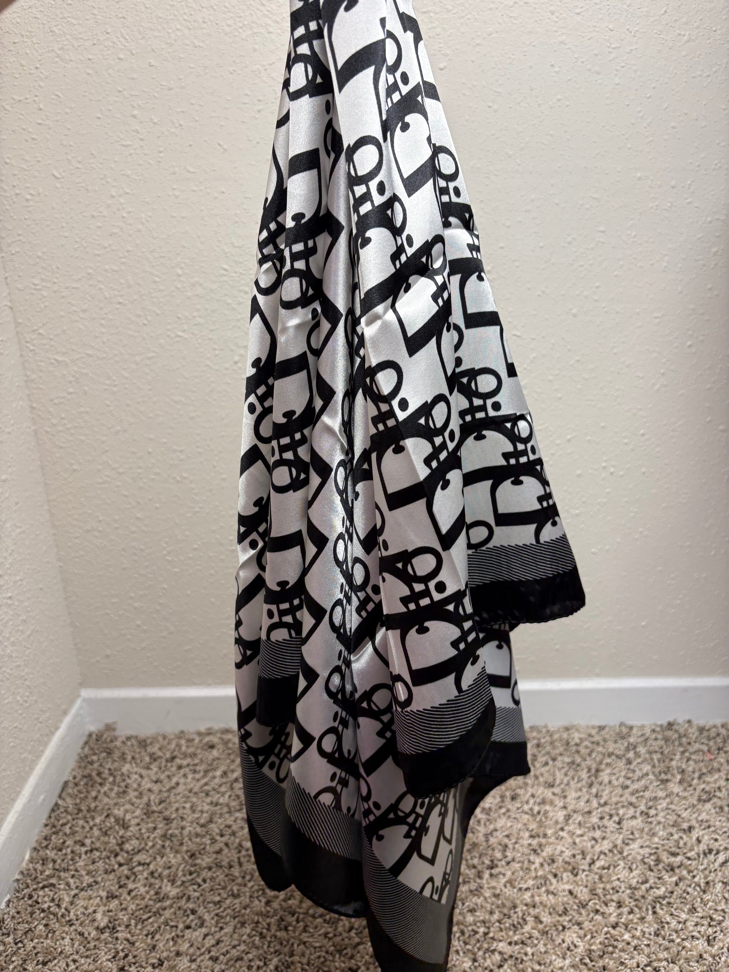 Silky headscarf’s