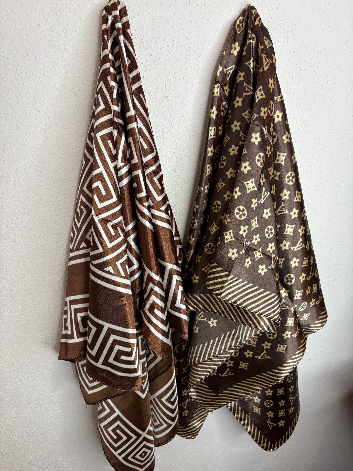 Silky headscarf’s