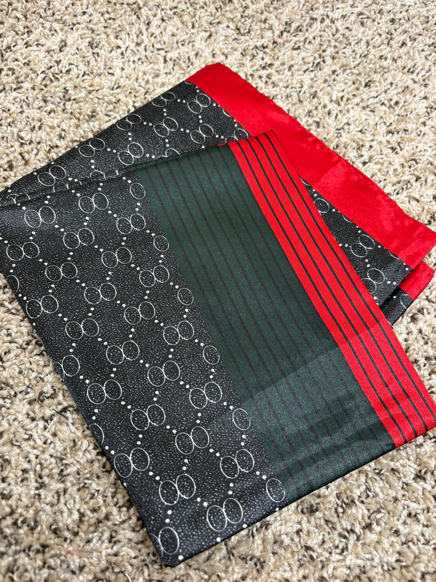 Silky headscarf’s