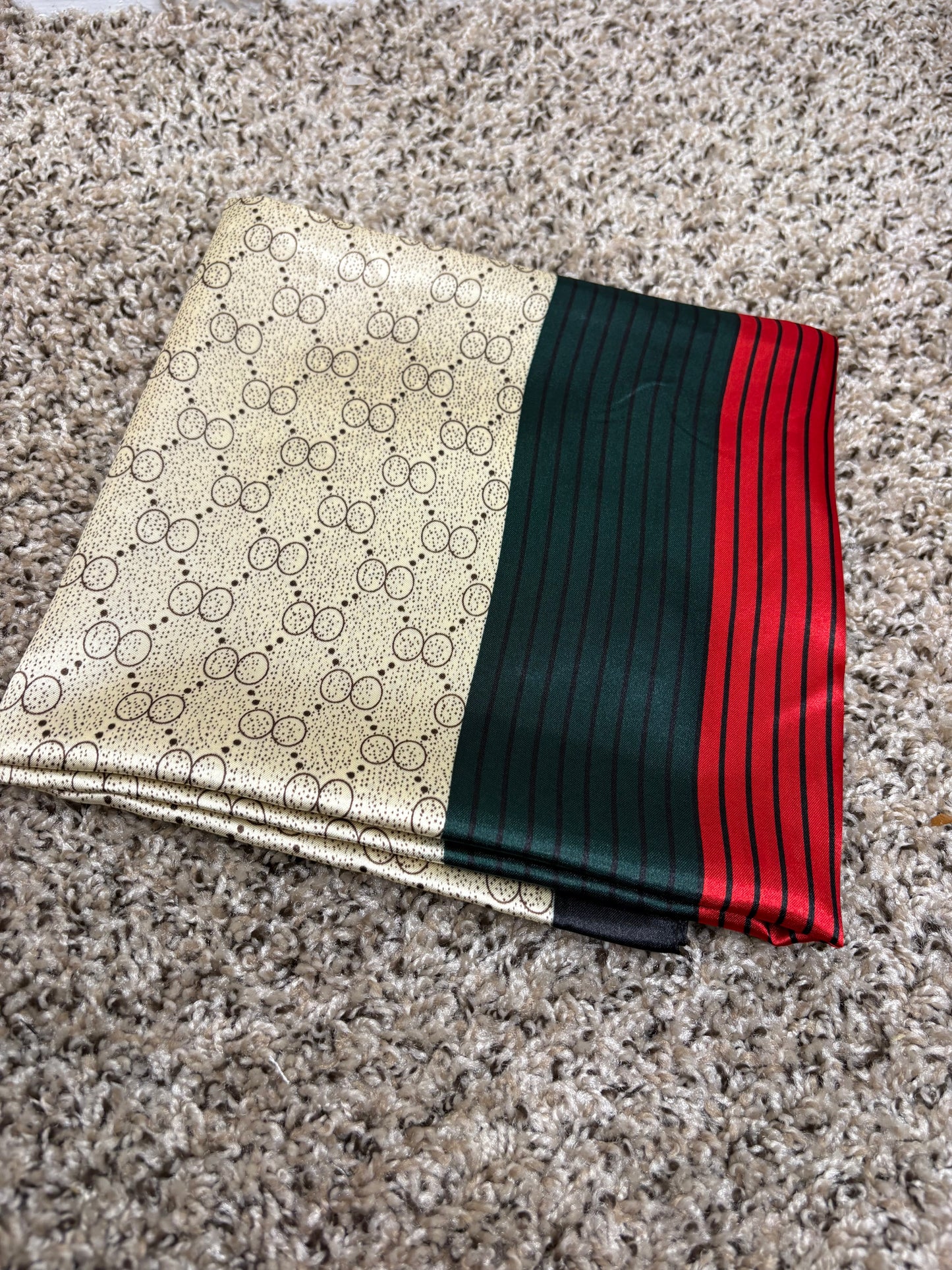 Silky headscarf’s